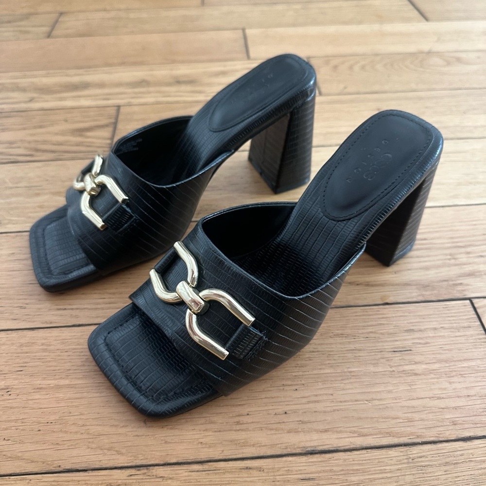 Elegant Black gold buckle Heeled Mules asos size 8